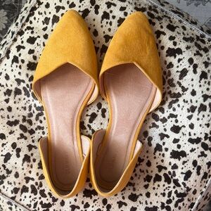 Yellow Suede Pointed-Toe D'Orsay flats 🥿/ size 10